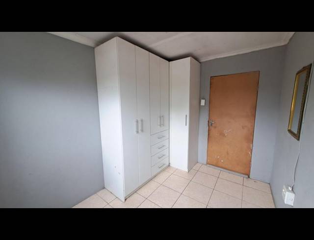 7 BEDROOM HOUSE FOR SALE IN KWAMAKHUTHA